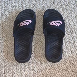 Nike Slides - Pink & Black